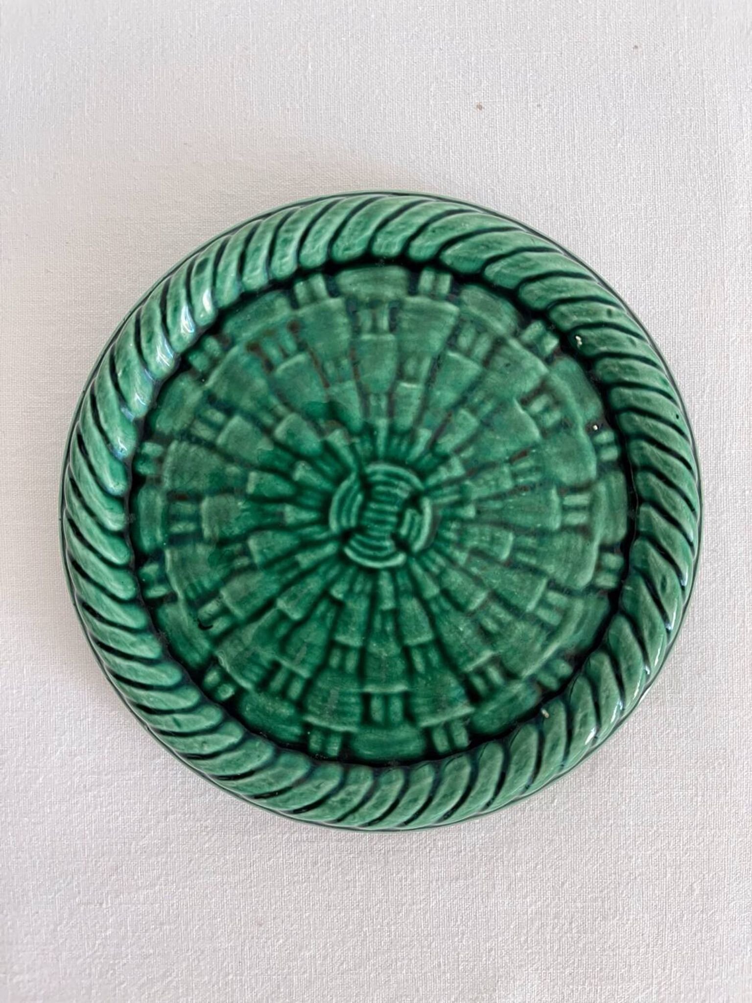 Dessous de bouteille vintage en céramique verte tressée