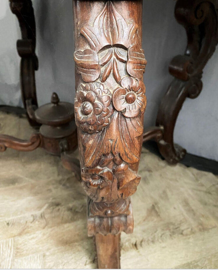 Oval table of Napoleon III period Late nineteenth century