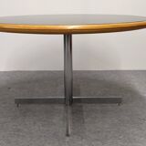 Round dining table dlg Warren Platner, Italy circa 1970
