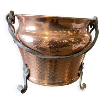 Copper pot