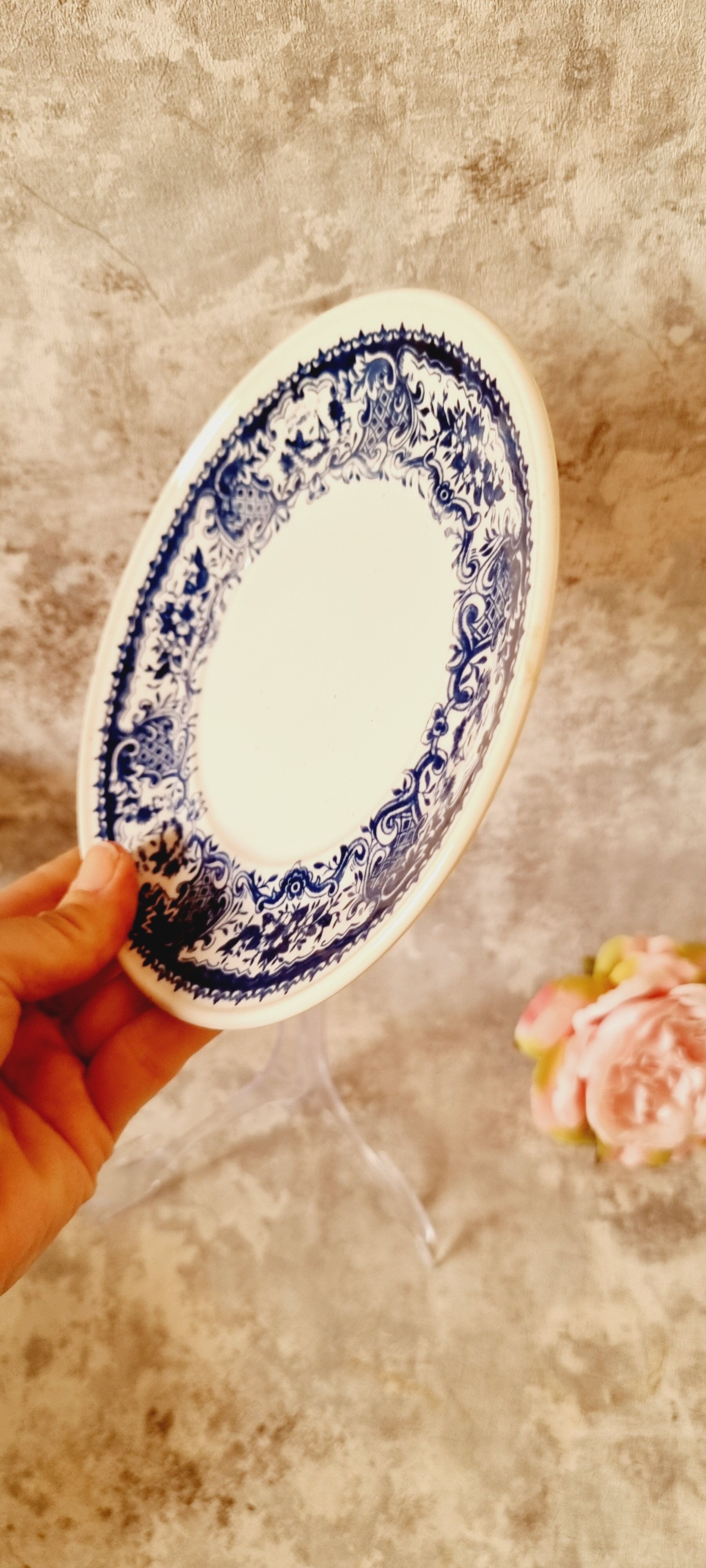 Set of 4 blue and white porcelain plates