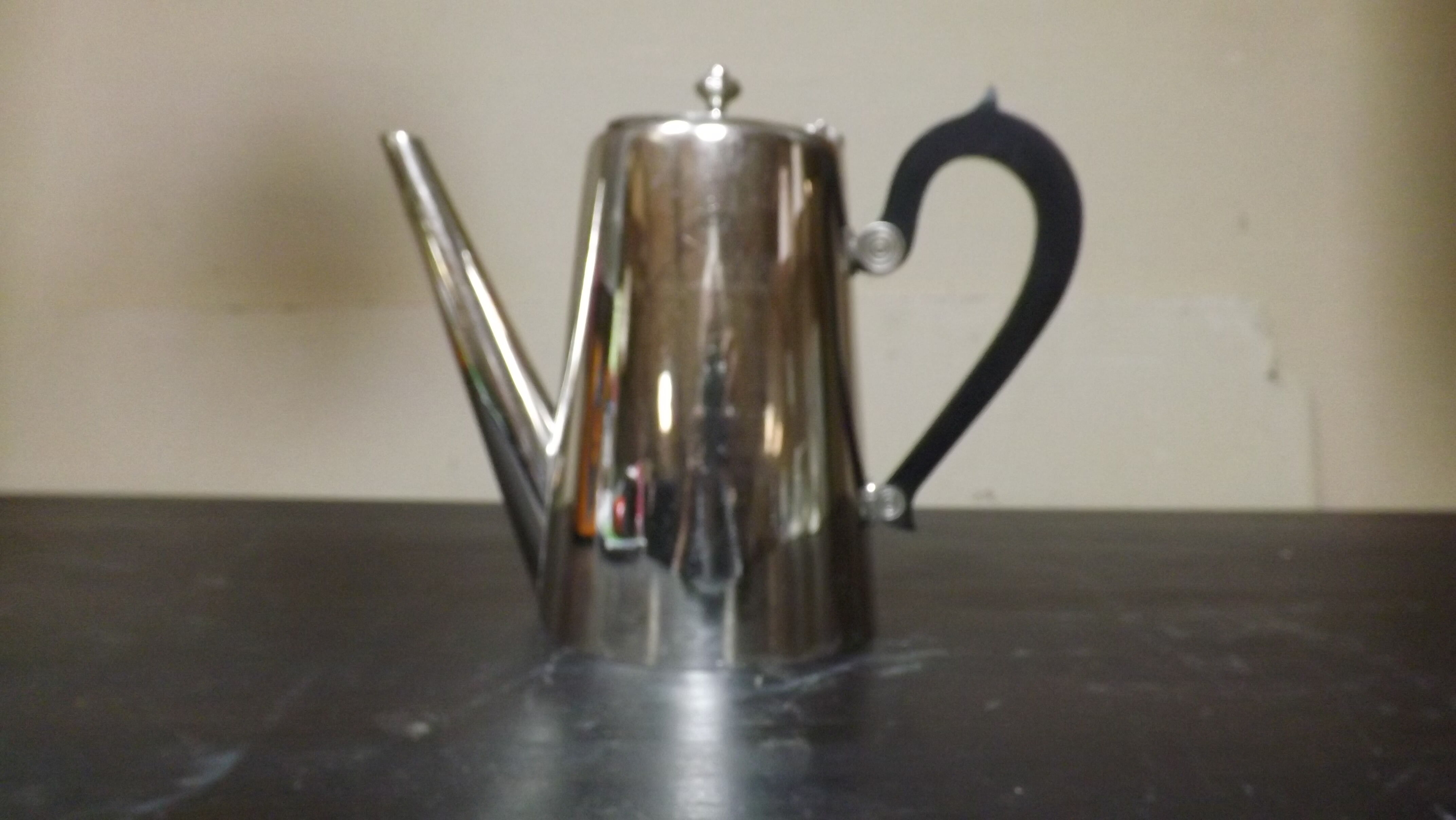 Metal pouring coffee maker