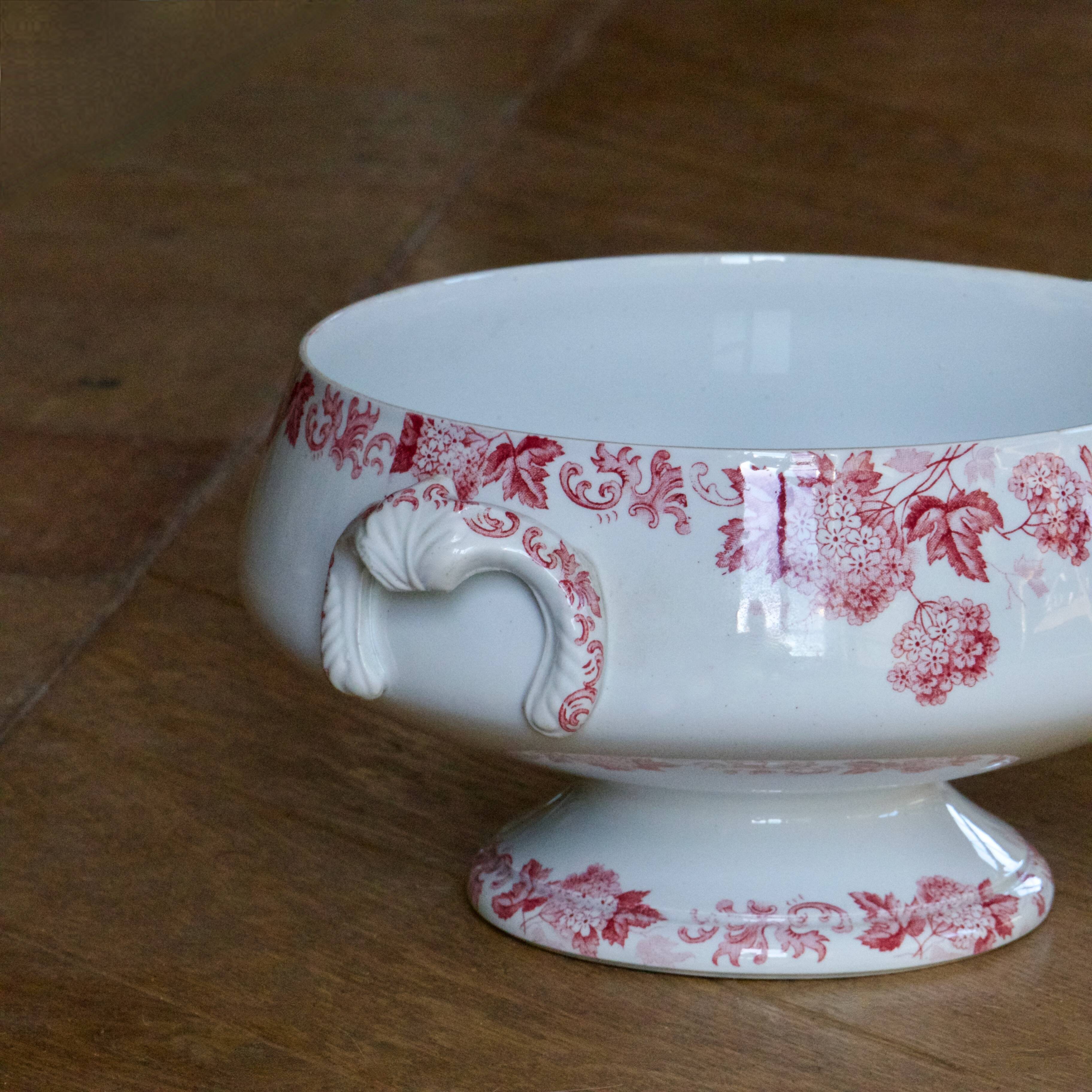 Grande coupe / saladier ancien terre de fer signé St Amand Boule de neige
