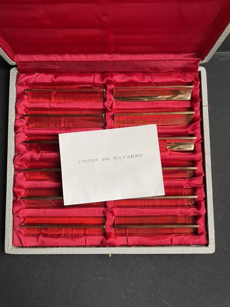2968 and 2969 – Box of 12 gilded copper knife holders – Navarre factories in Évreux (Eure)