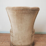 Vintage armchair in green color