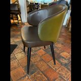 Dining room chair