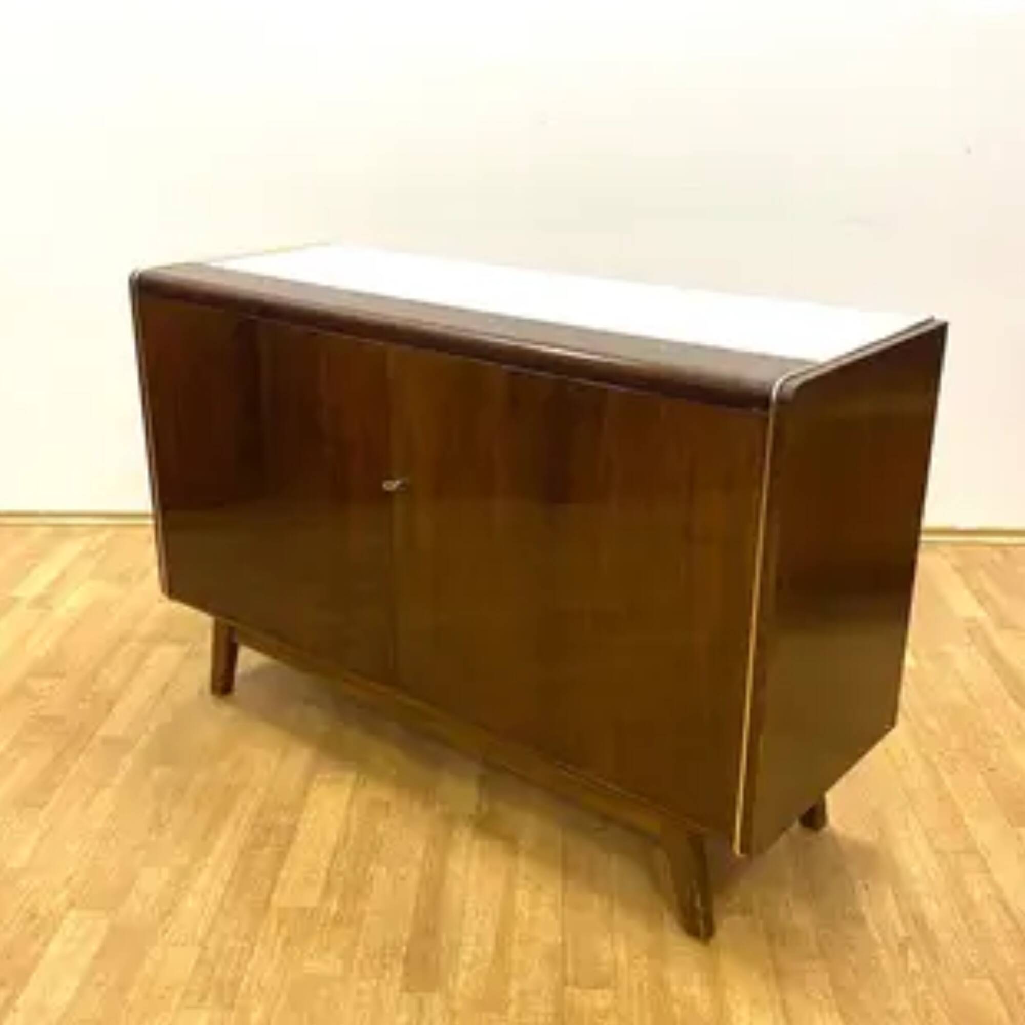 Meuble rétro de Bohumil Landsman pour Jitona, style bruxellois, années 1960