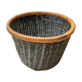 Black rattan planter