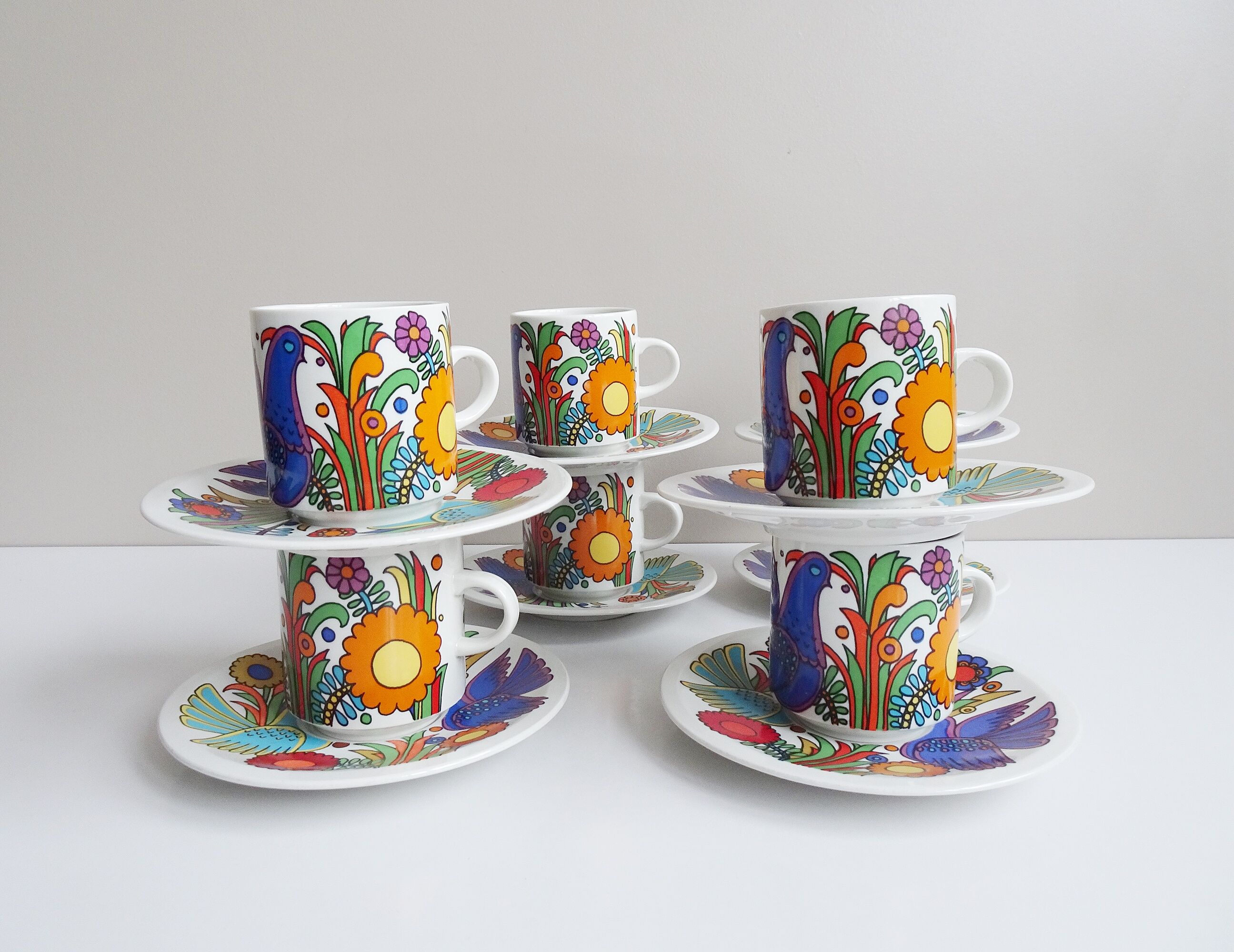 Villeroy and Boch Acapulco mugs and saucers set of 6, colorful coffee or tea sets