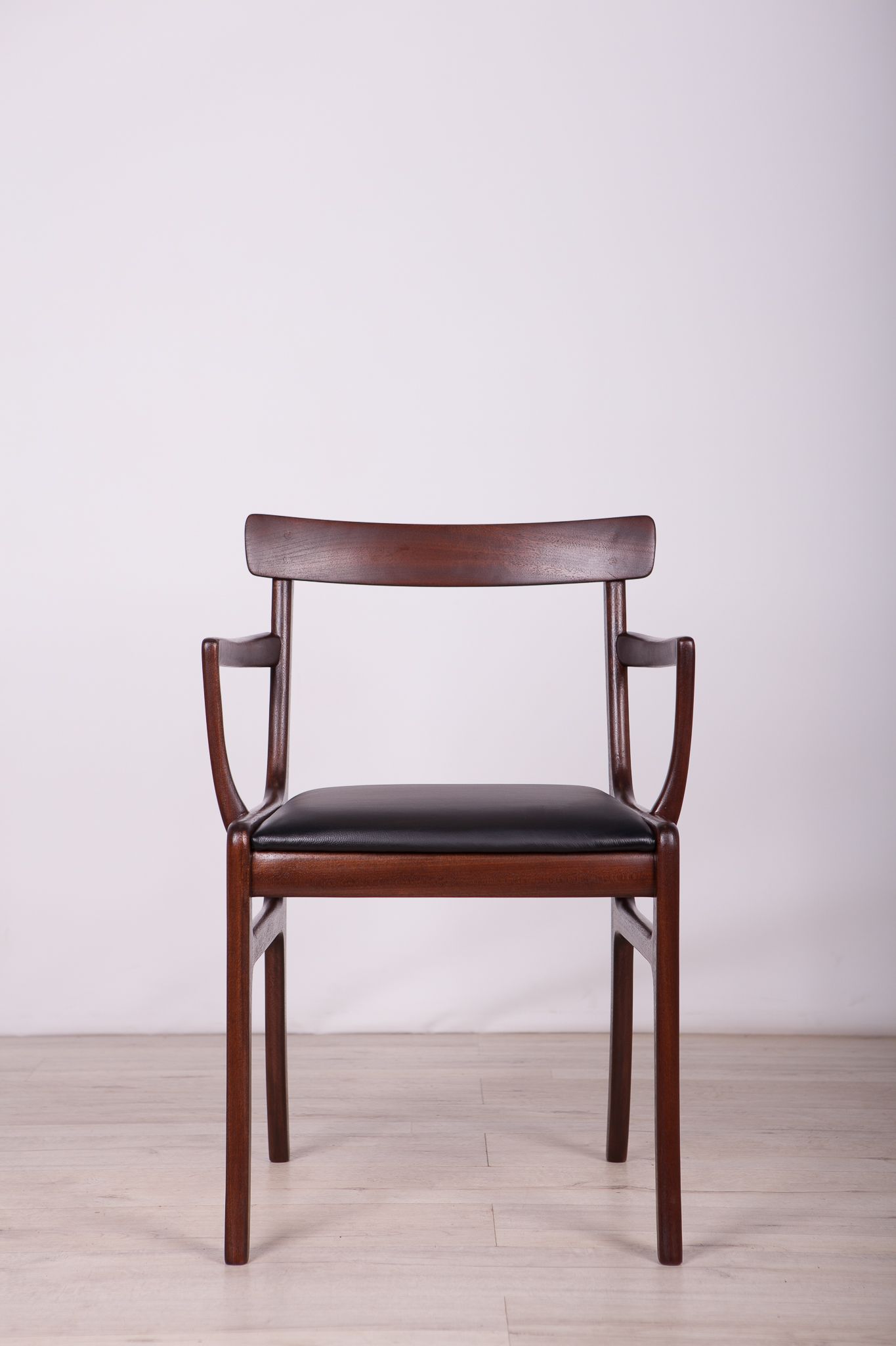 Set of 8 danish dining chairs by Ole Wanscher for Poul Jeppesens Møbelfabrik, 1960s