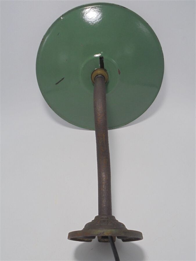 Gooseneck wall lamp