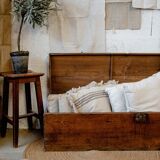 Trunk, dark wood trunk