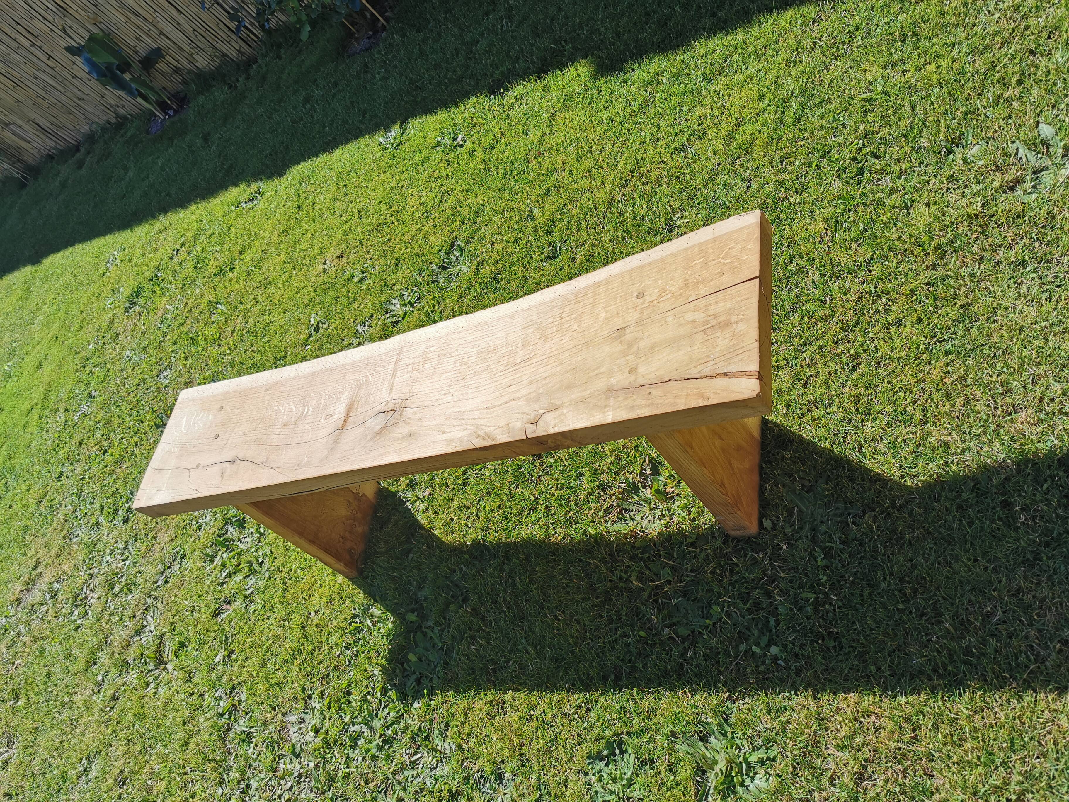 Old brutalist art bench, in natural raw oak