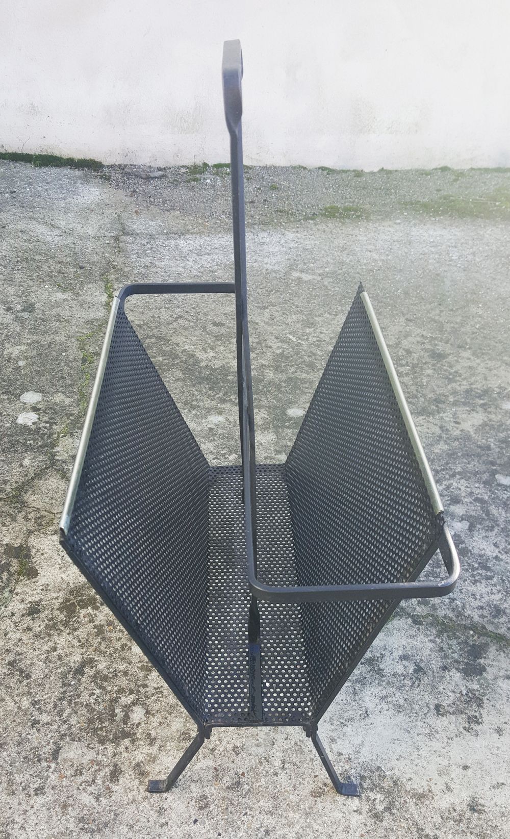Magazine rack, 60