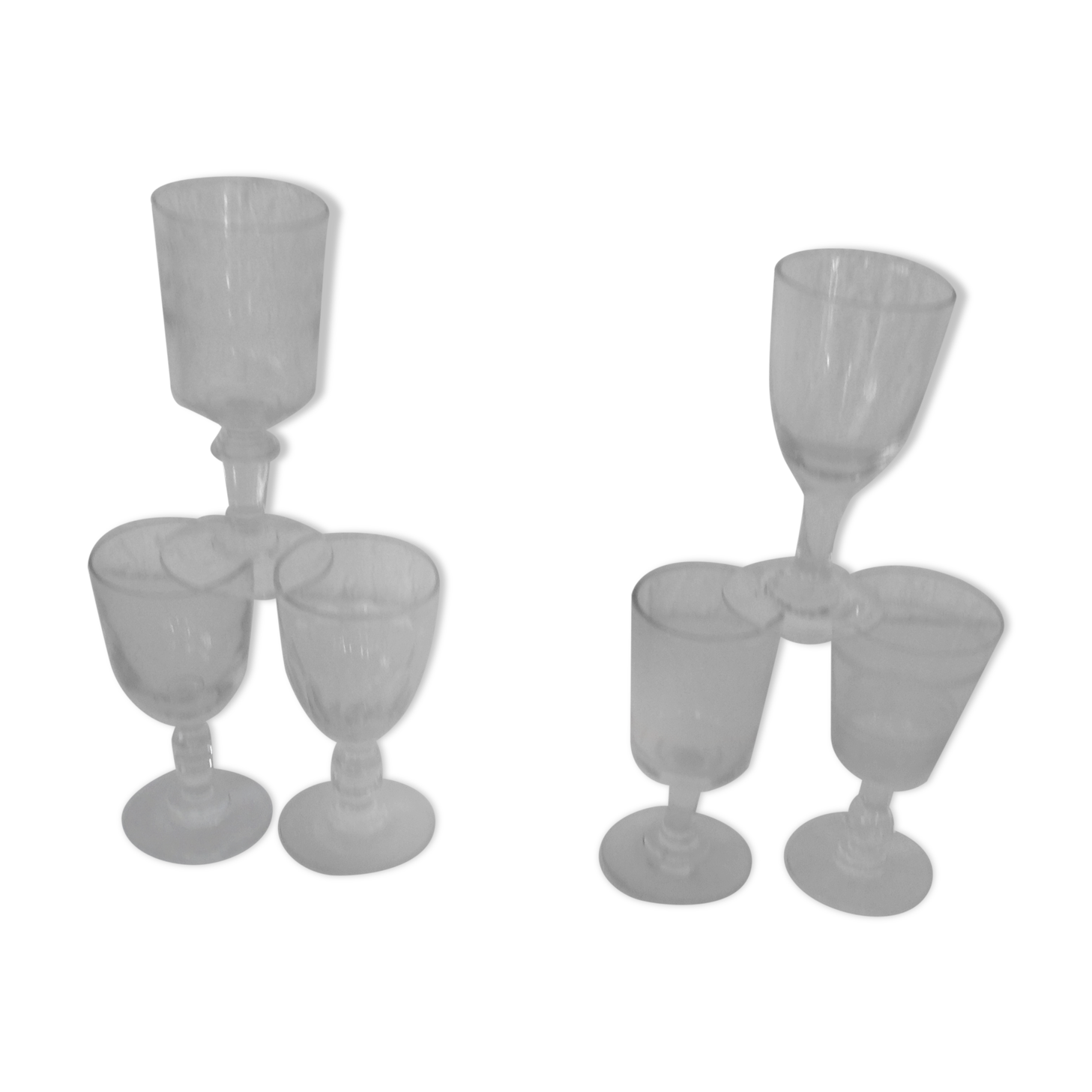 Set de 6 verres anciens dont 2 gravés formes diverses pr