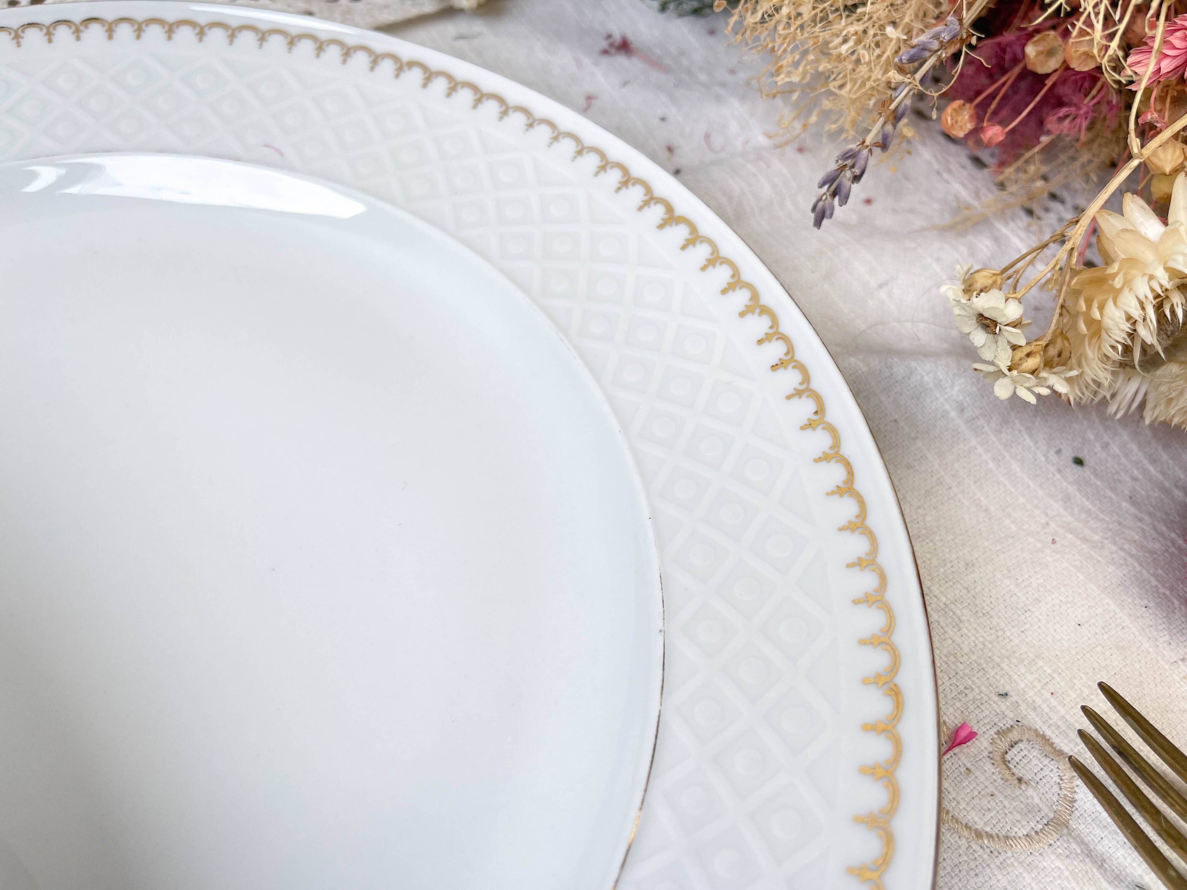 7 vintage flat plates in golden white porcelain BAVARIA model "Annabell"