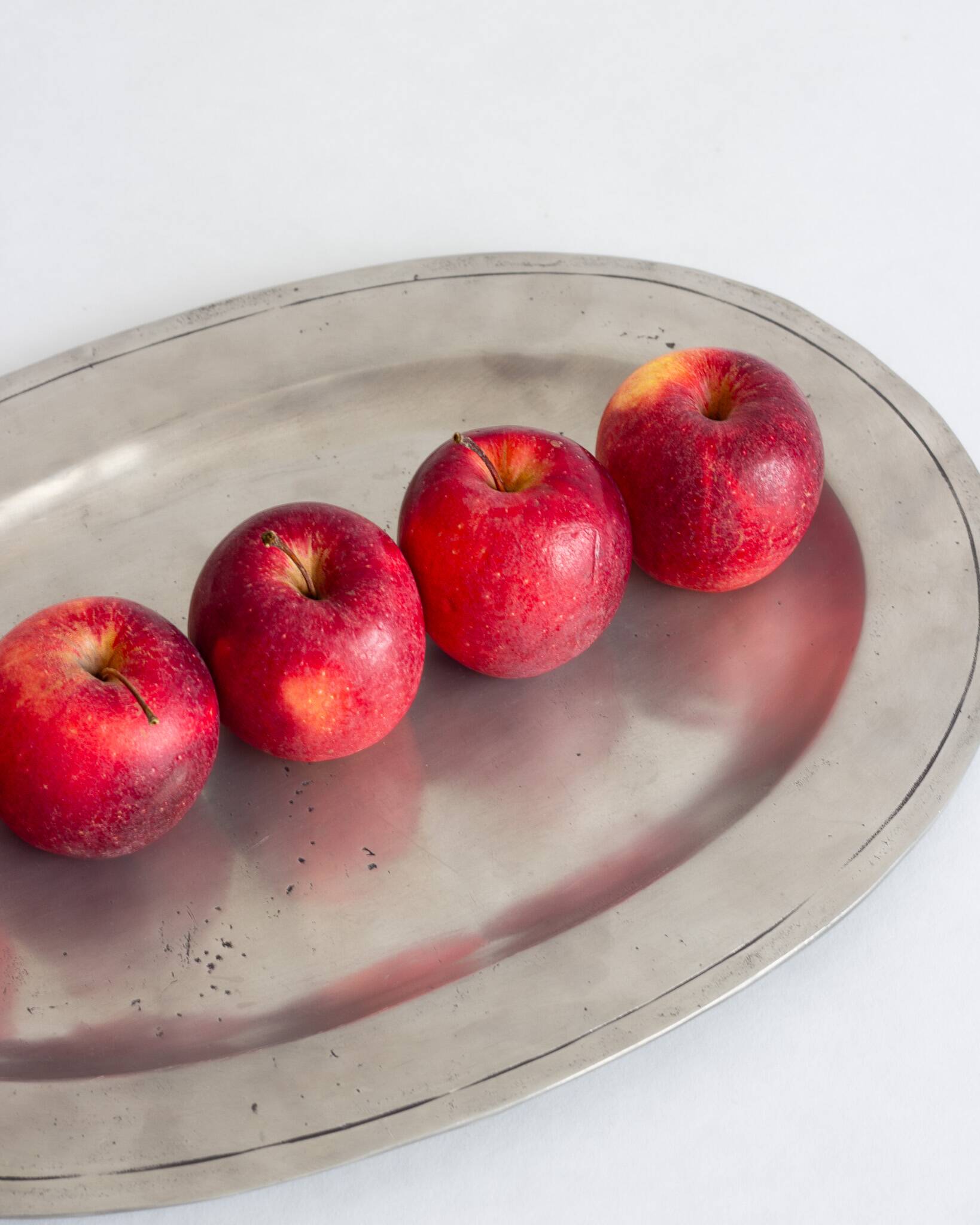 Oval tin platter – Les Étains de Paris – 1960s/70s