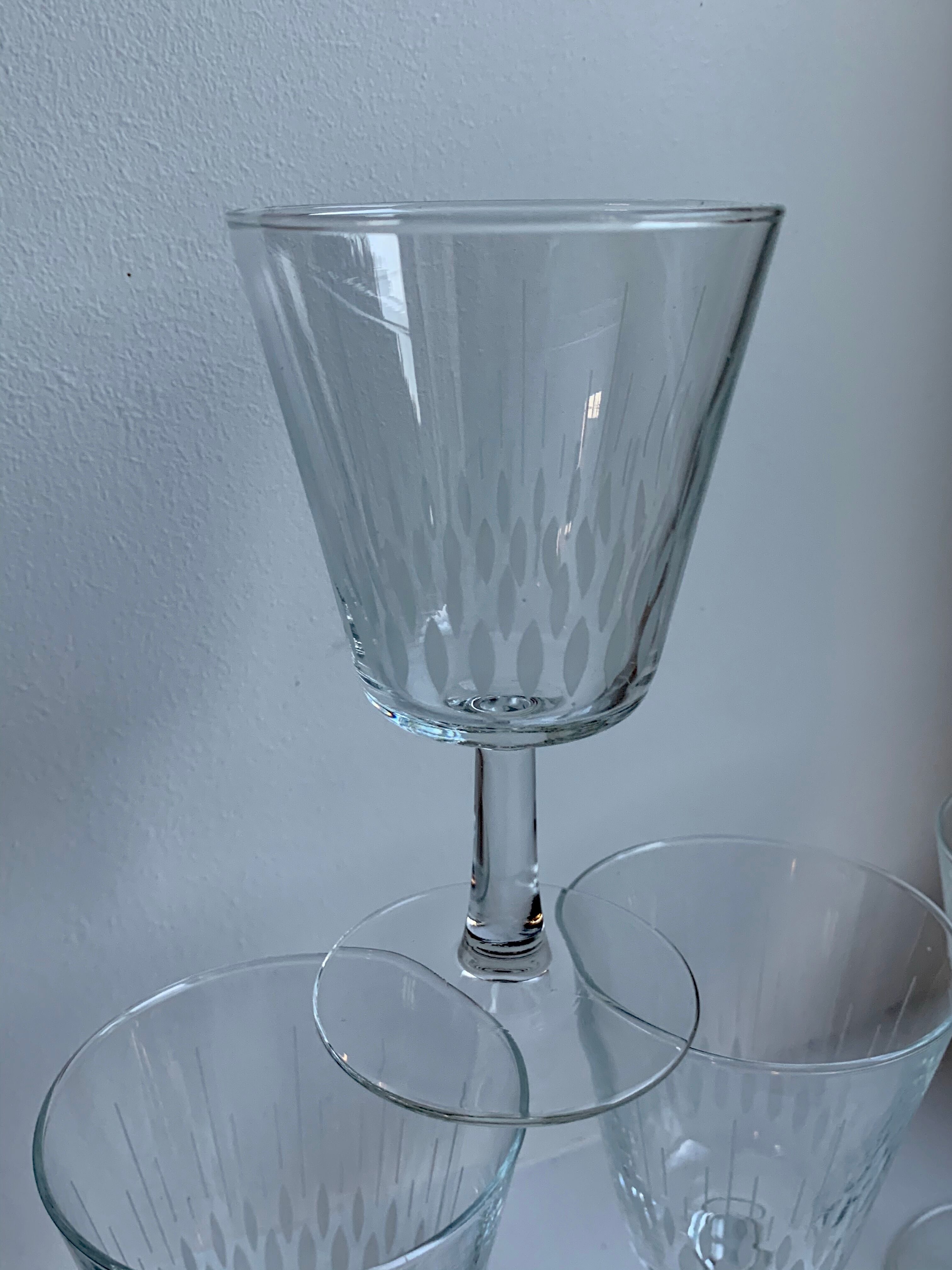 Set of 4 crystal wine glasses 60s