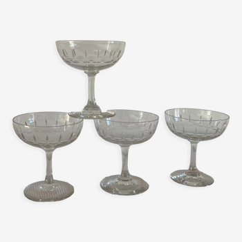 Set of 4 glasses of champagne cut crystal 1960 vintage