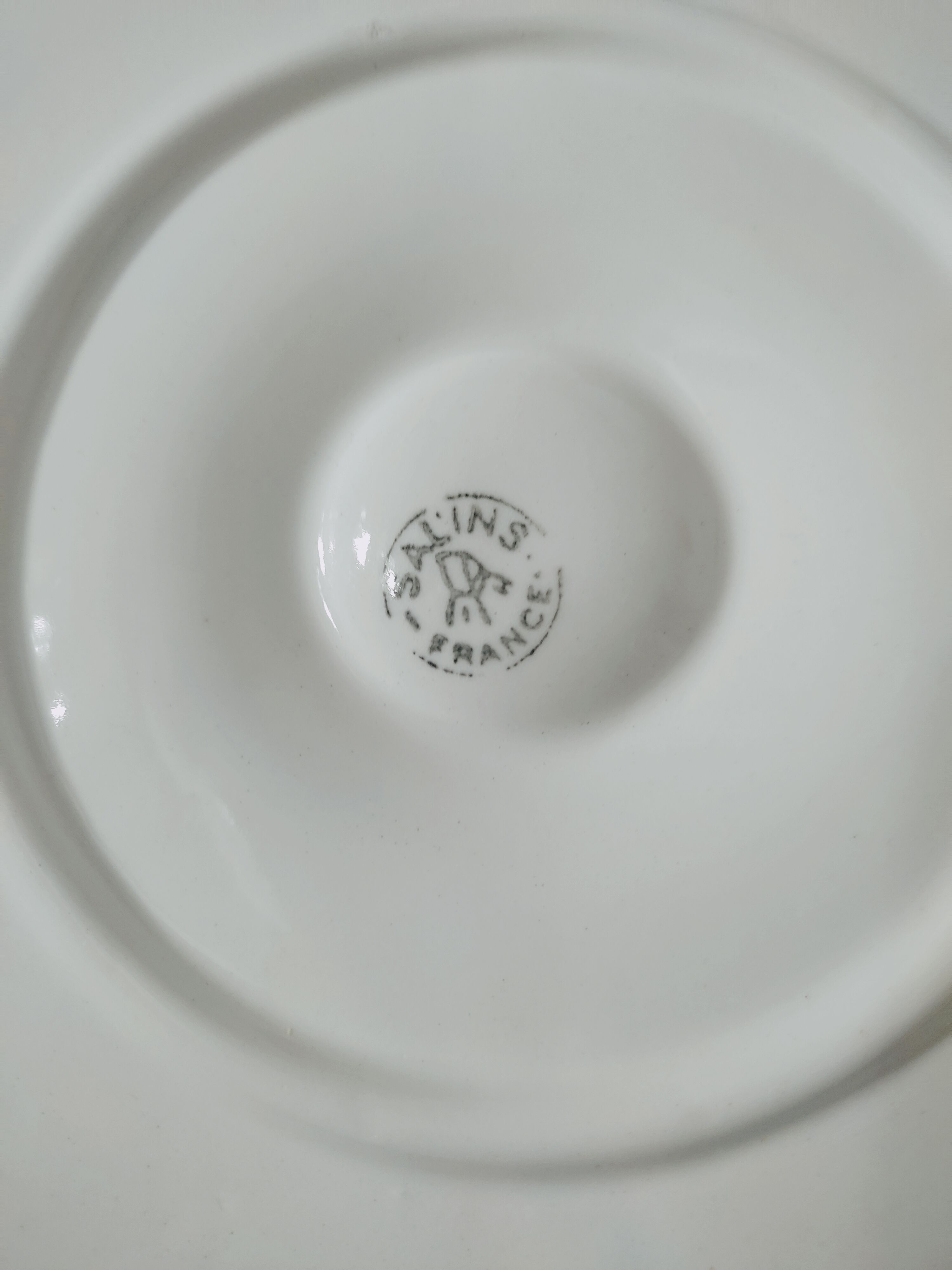 8 oyster plates in slurry by salins