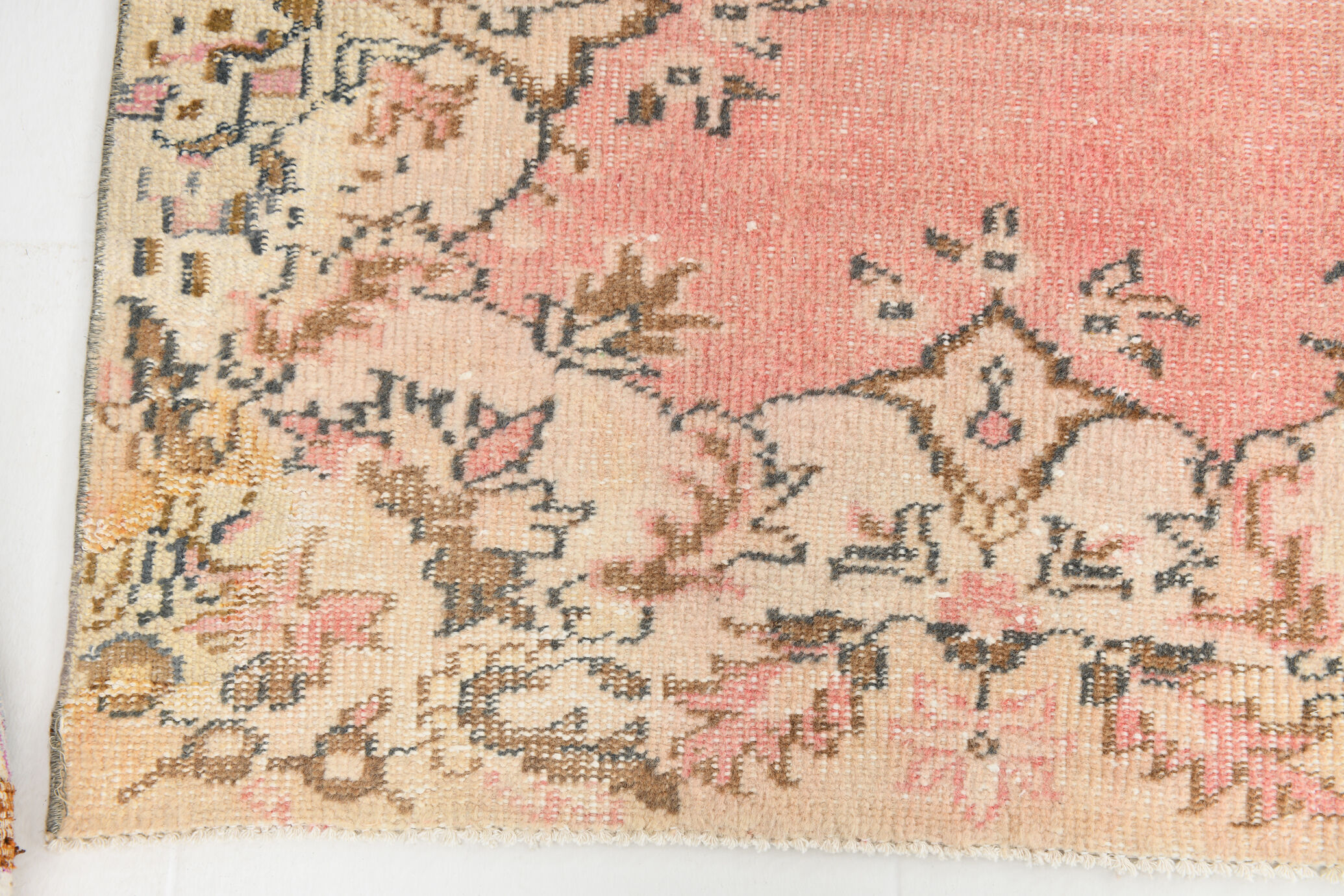 5x10 pink and beige classic turkish rug, 291x163cm