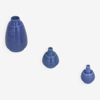 Petit Vase Mid-Century Scandinave Moderne de Collection en Grès Bleu par Gunnar Borg, Set de 3