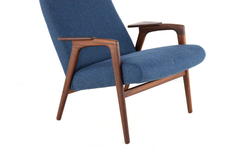 Pastoe Ruster by Yngve Ekstrom Armchair FT08 - new upholstery