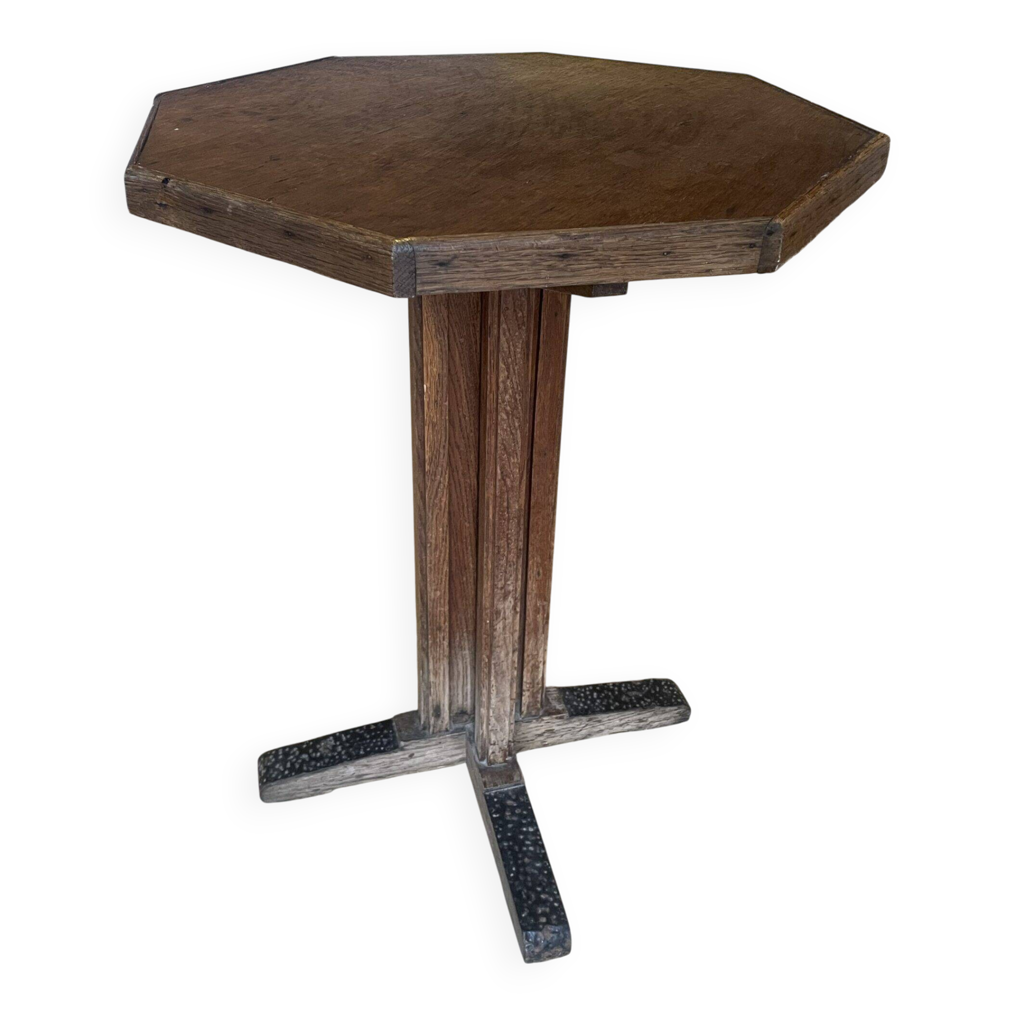 Octagonal table