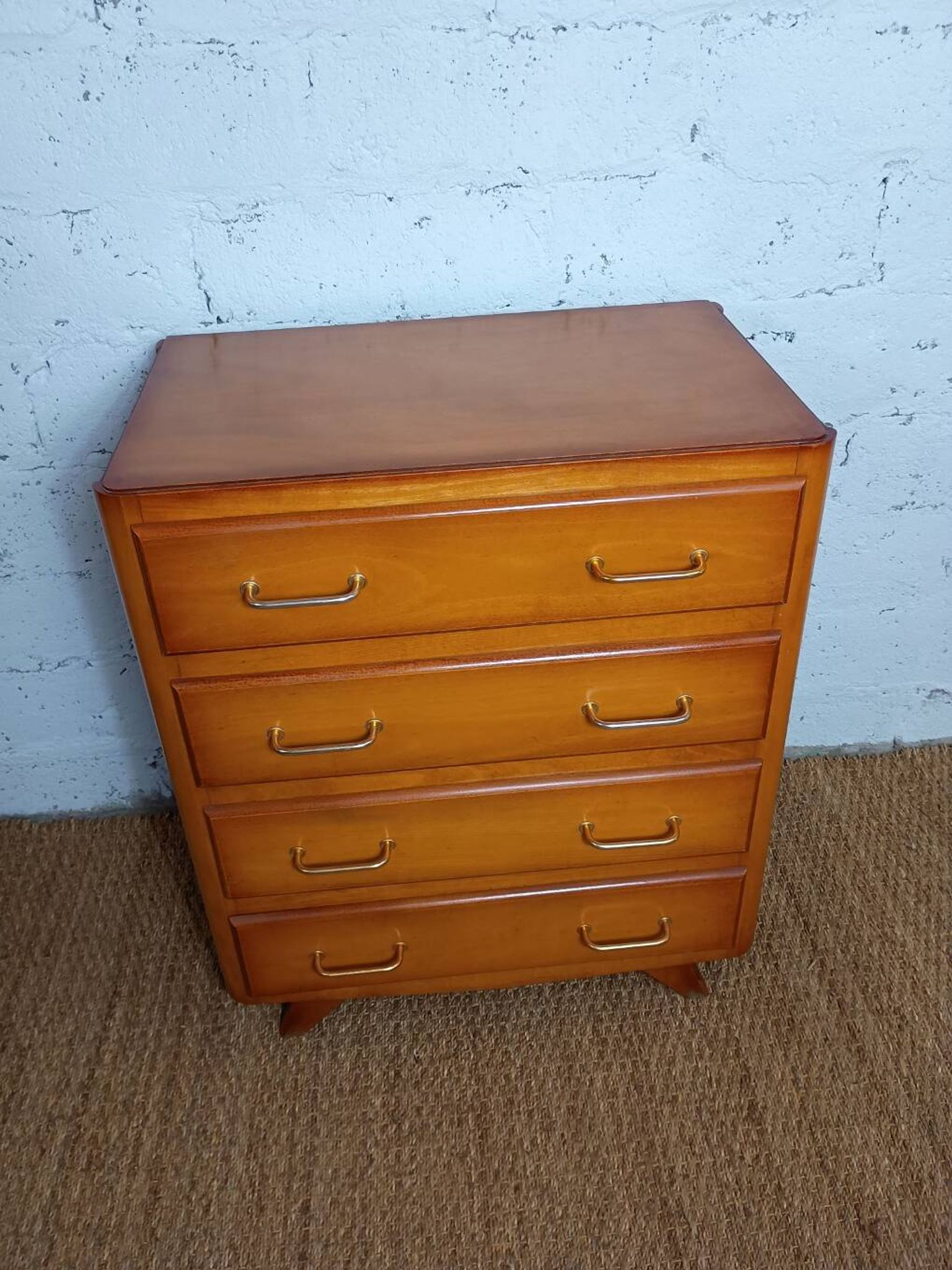 Commode pieds compas, années 60