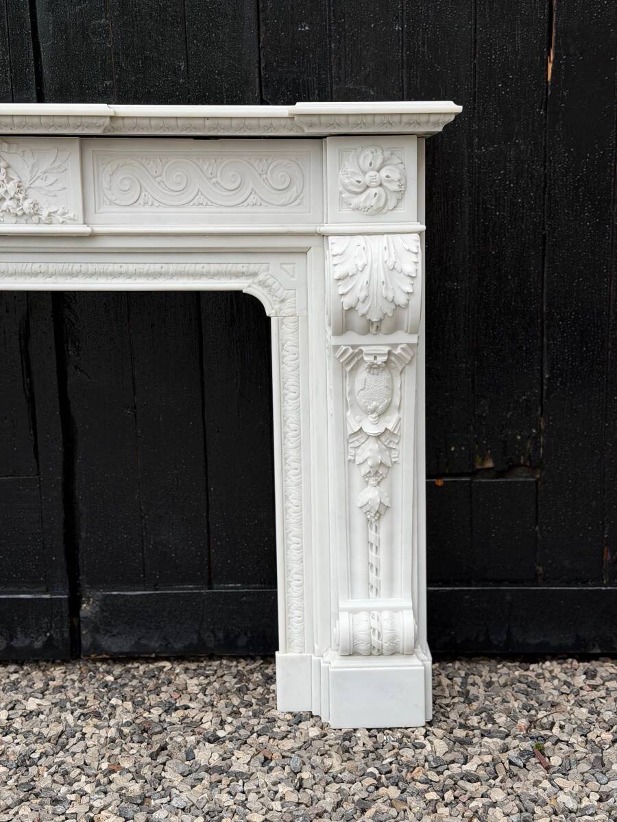 Napoleon III fireplace in statuary white marble, circa 1880.
