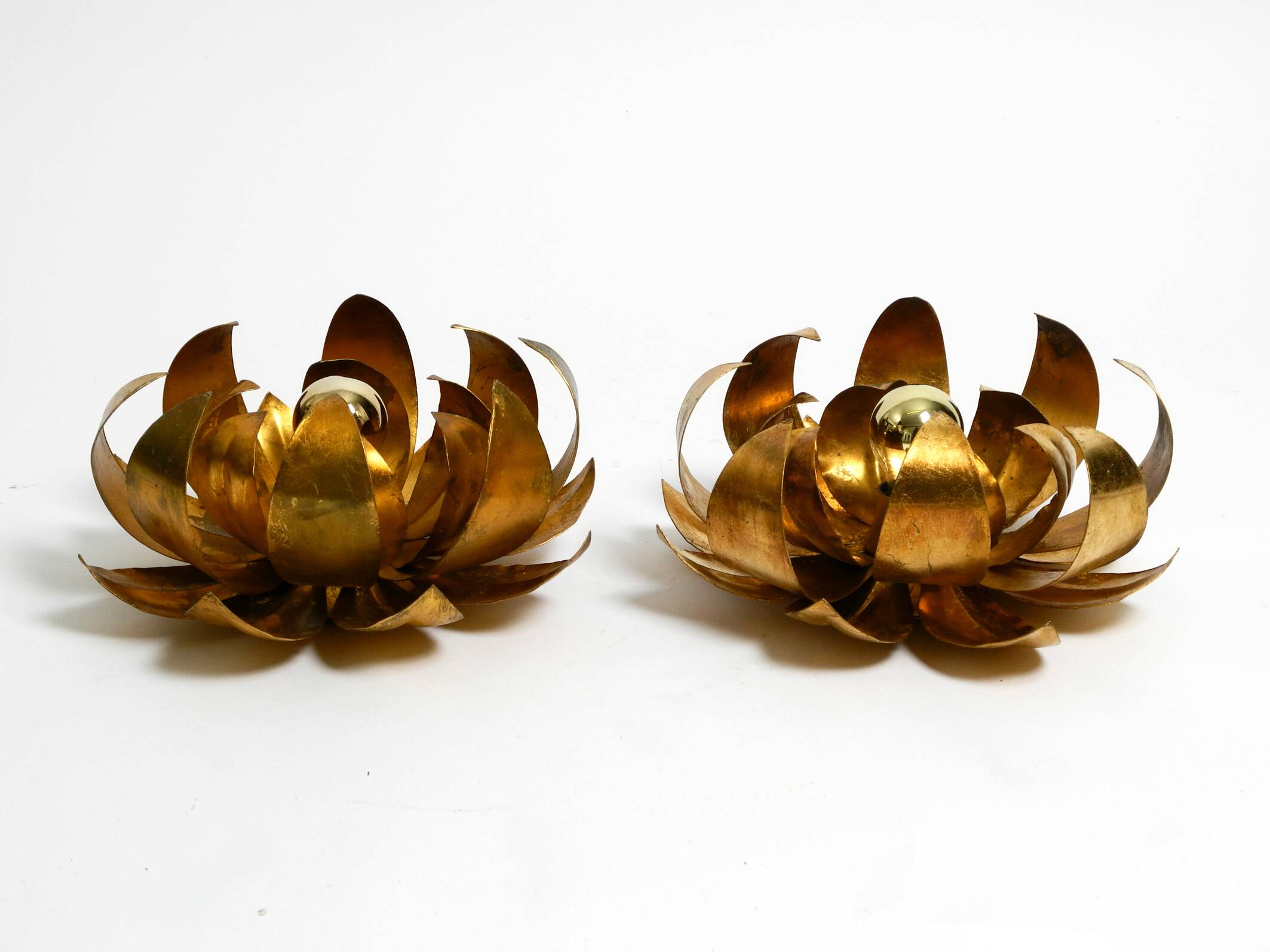 Pair of 70's gilded floral Regency wall or ceiling lamp with large leaves