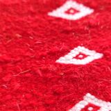 Hand-woven red carpet in natural wool 60x115cm