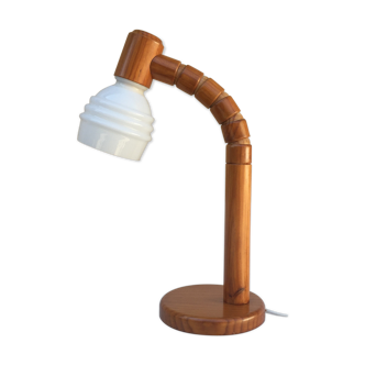 Lampe articulée en pin et opaline