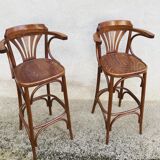 2 tabourets de bar en bois avec accoudoirs