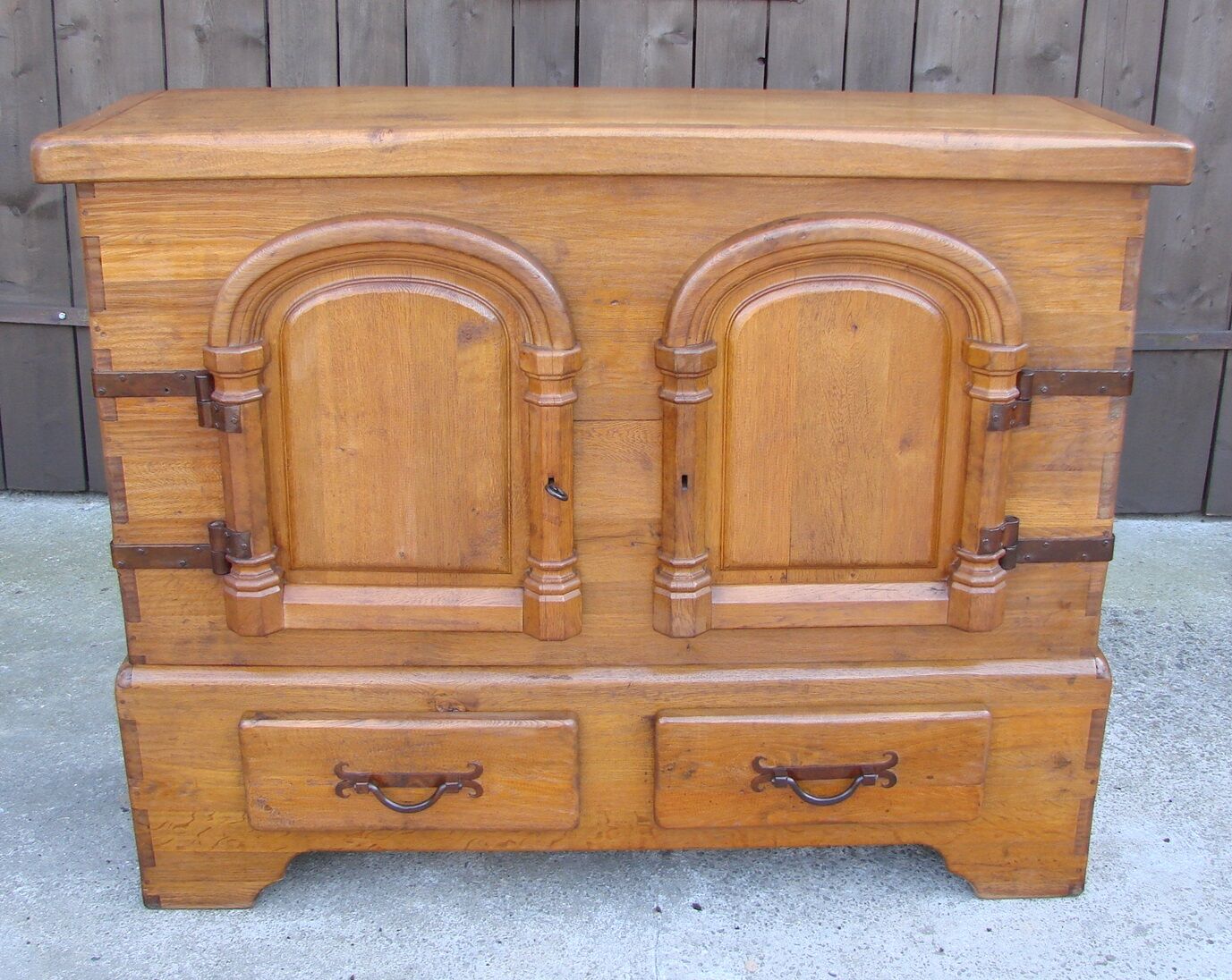 Oak chest of drawers, 50s