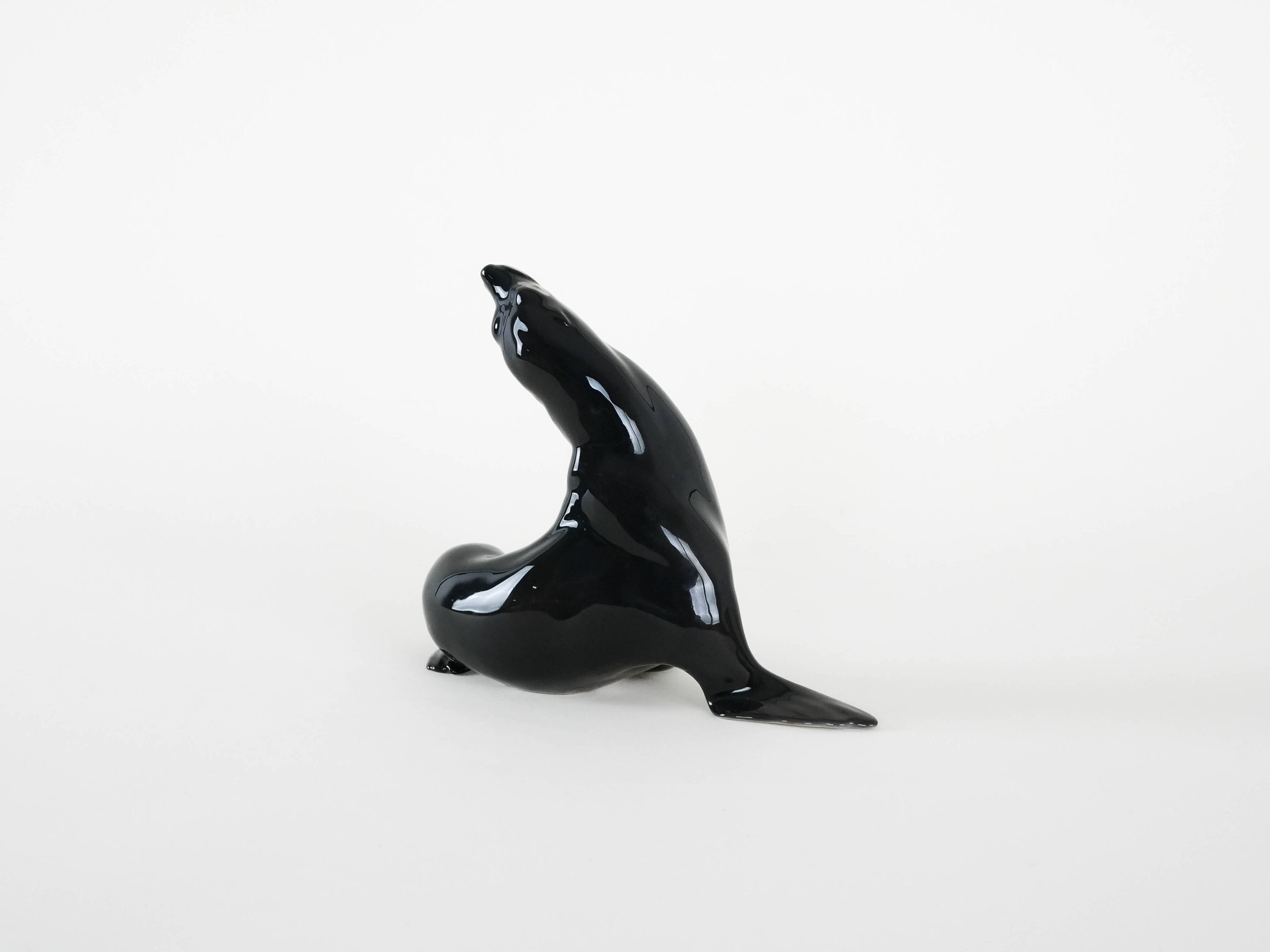 Figurine d'otarie en porcelaine, design danois, années 1970, fabricant : Bing & Grø