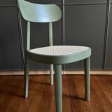 Thonet 118 vert olive
