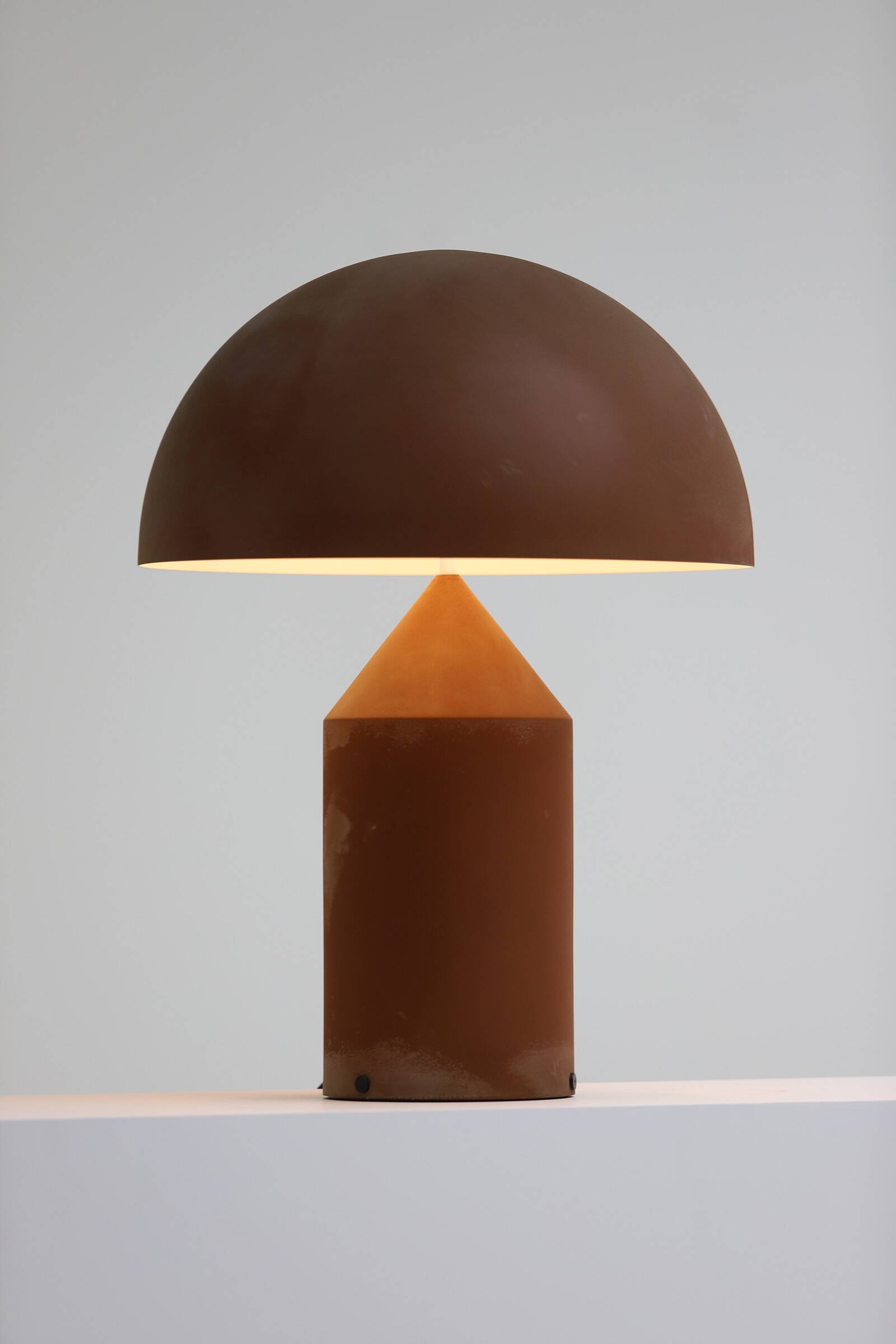 première édition Vico Magistretti Atollo lampe de table Oluce 1977
