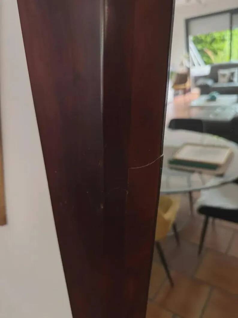 Grand miroir mural en bois exotique massif