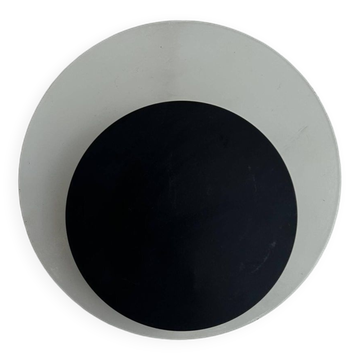 Vintage "Cirkle" wall lamp in black and white lacquered metal, Denmark 1970s