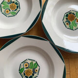Assiettes géométriques et fleuries