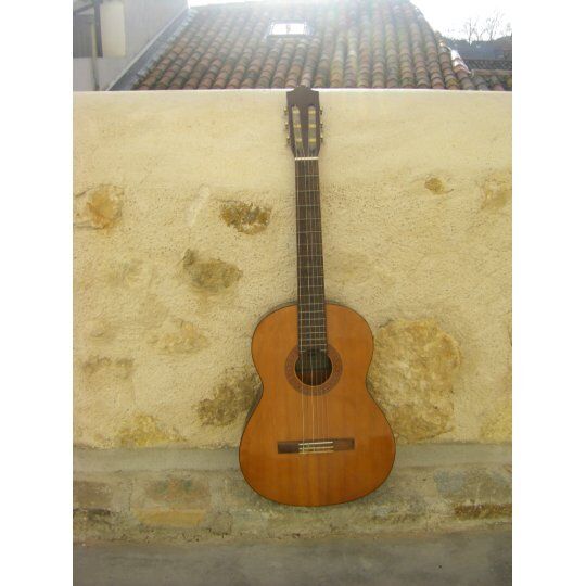 Yamaha c60 guitar