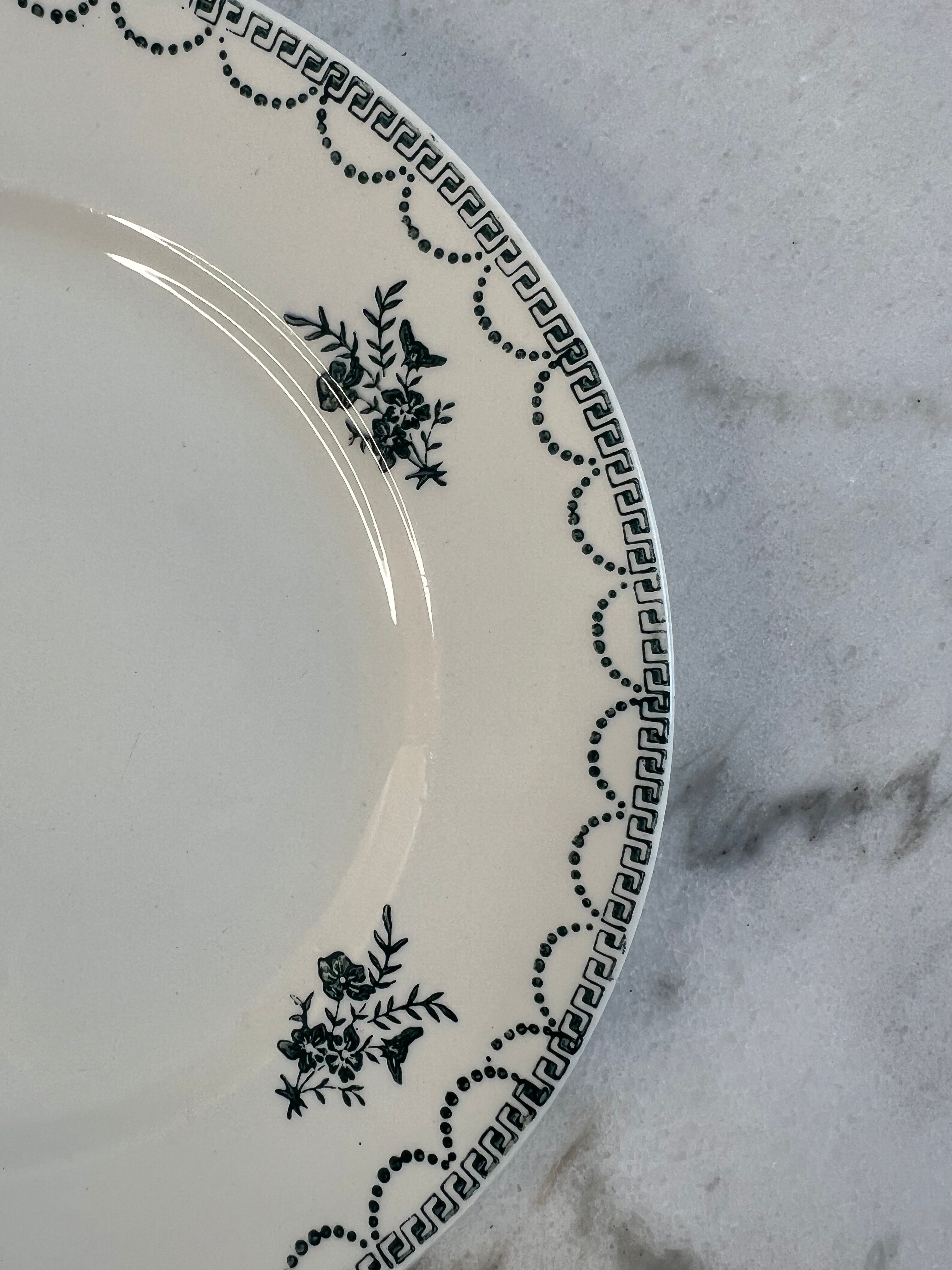 Set of 12 antique flat plates — Céranord pottery, model
