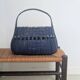 Panier en osier bleu
