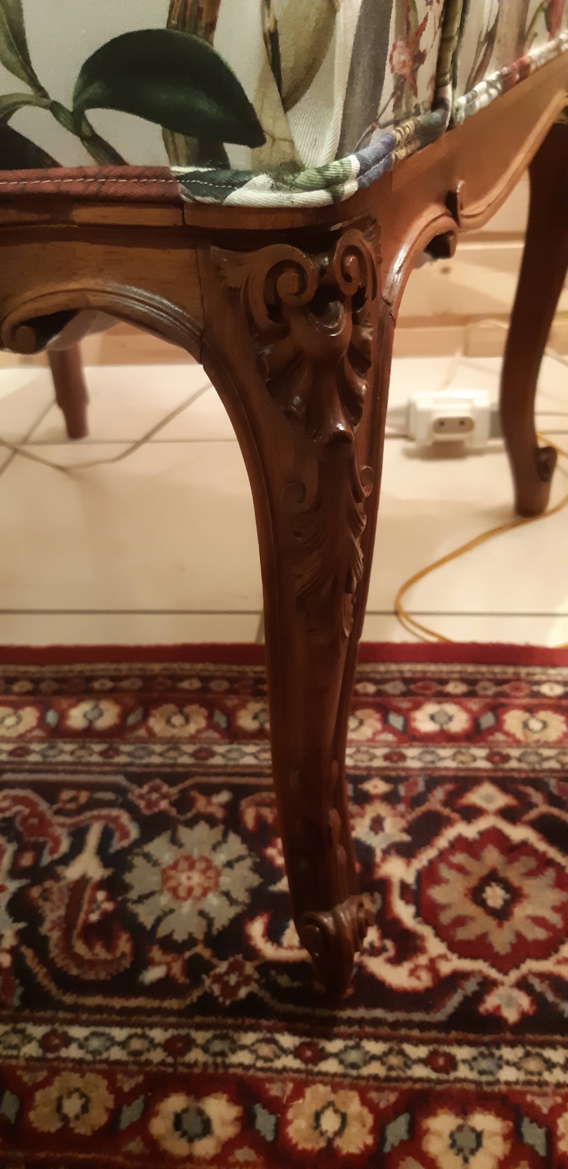 pair of Louis XV style armchairs à la reine