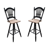 2 bar stools
