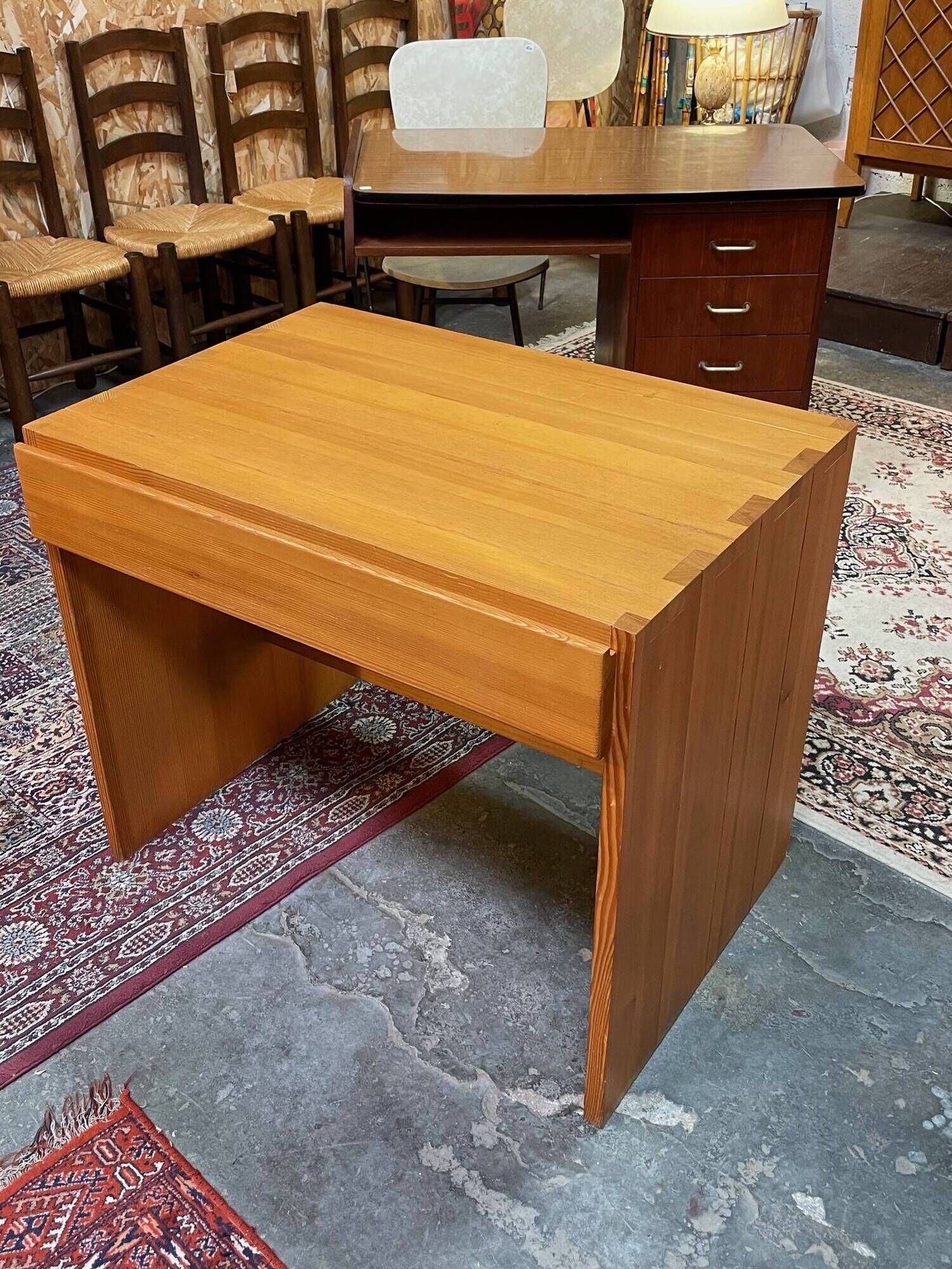 Vintage desk designed by Roland Haeusler for Regain, 1980s.