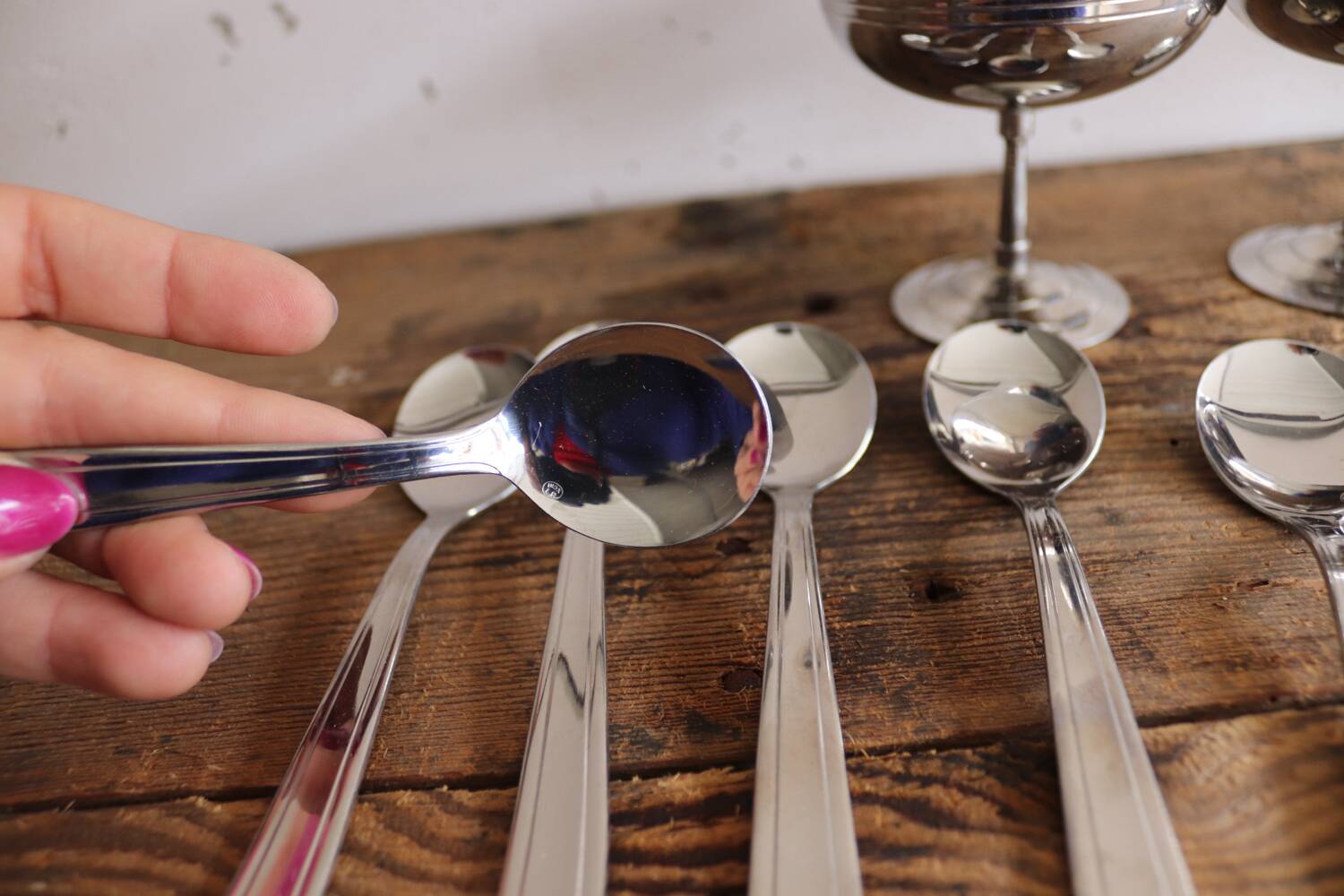 Set of footed cups and 6 spoons L’Étang Rémy