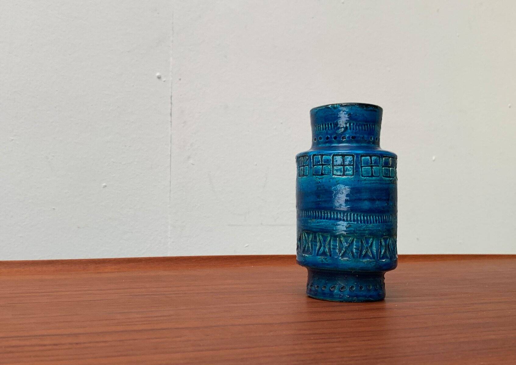 Mid-century Italian Rimini Blu ceramic vase by Aldo Londi for Bitossi.