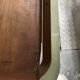 Commode en bois peint